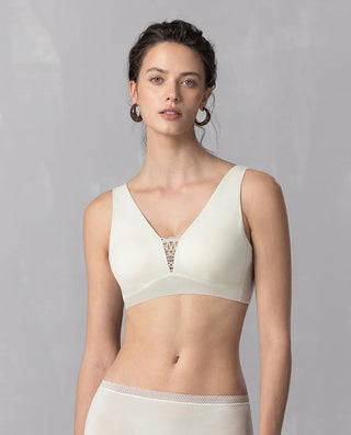 Aimer 25SS Naturalist Vest-Style Bra AM17A801